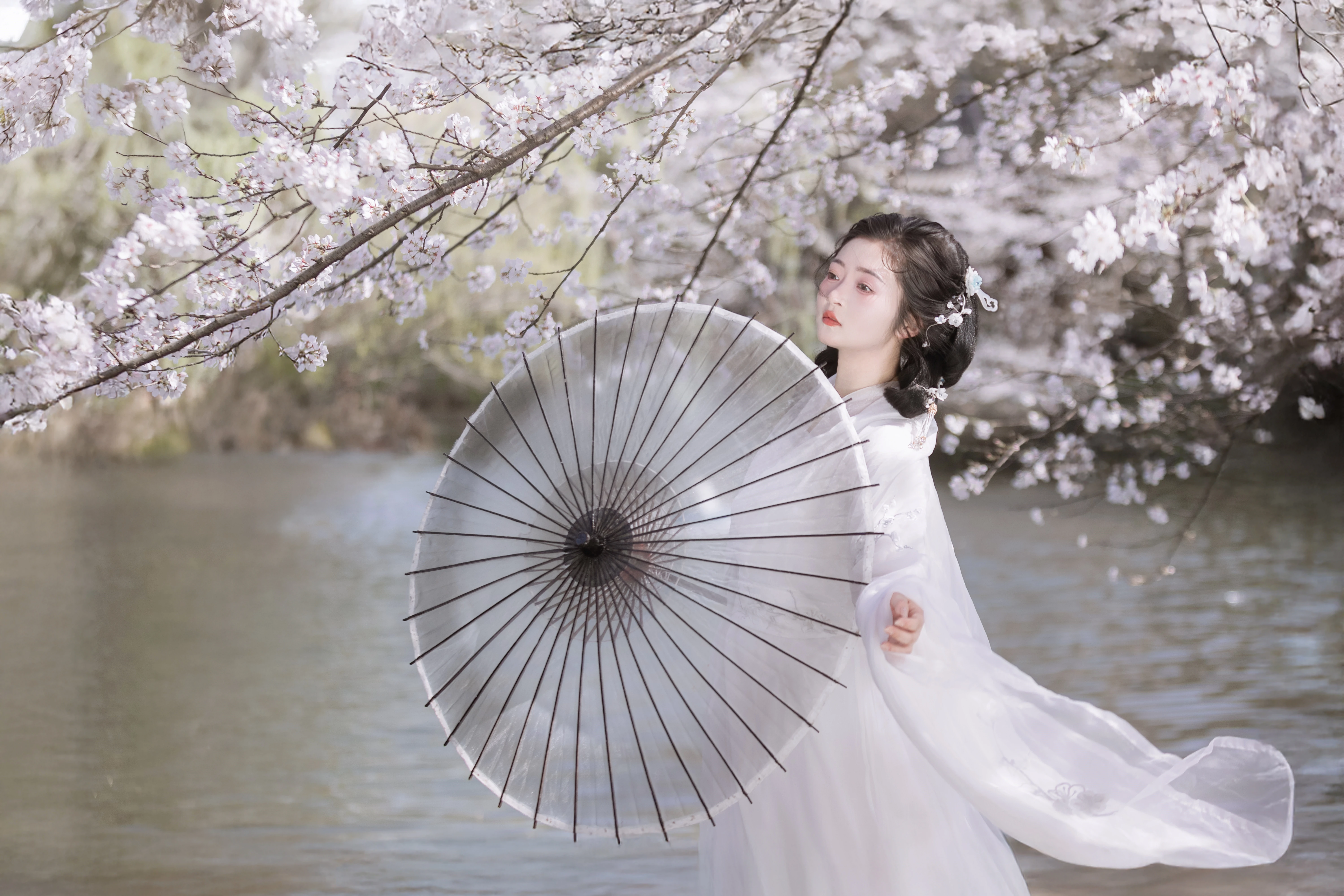 ��԰��ӣ ���汤��Ư����Ů��