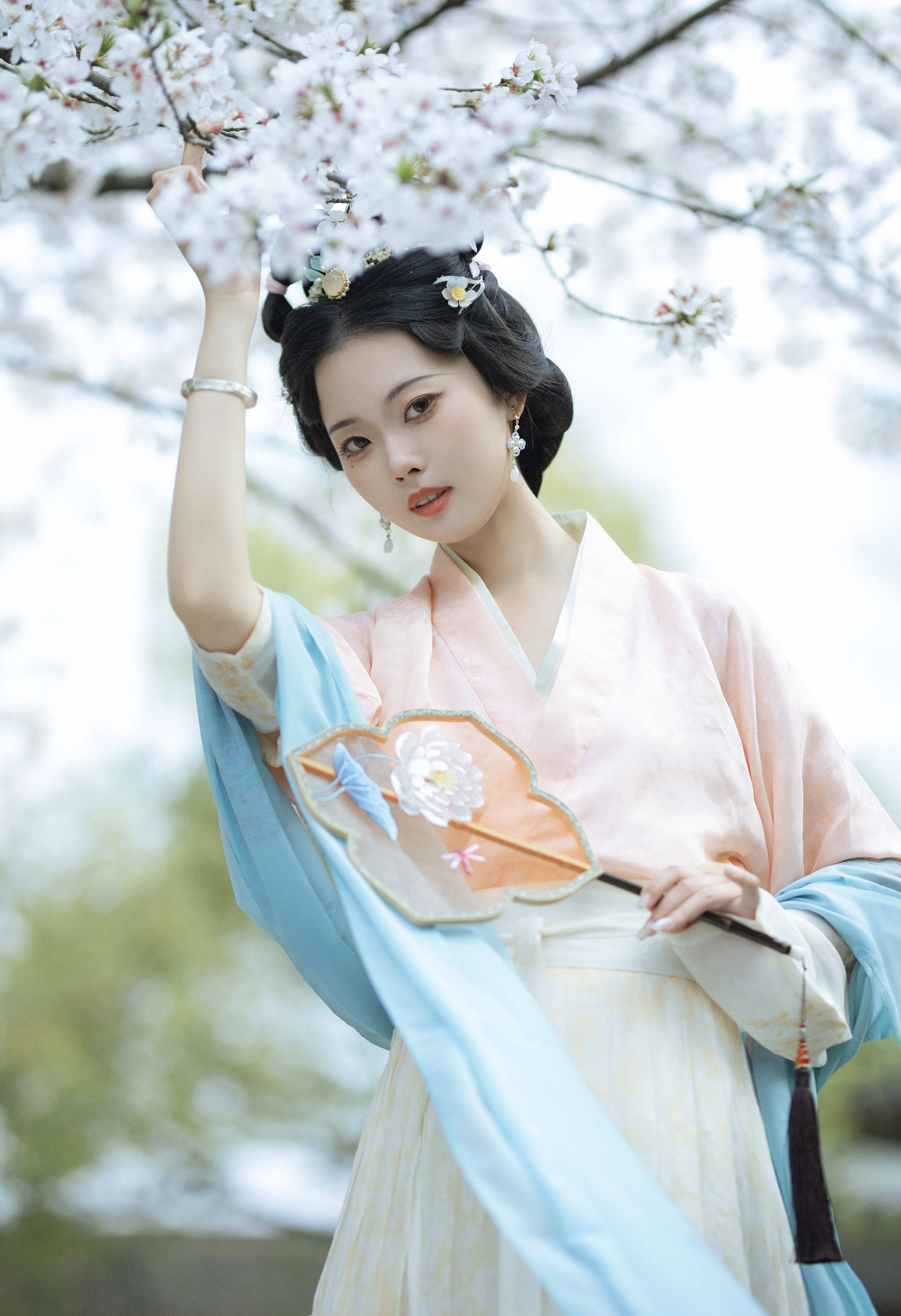 ӣ������ ͡��