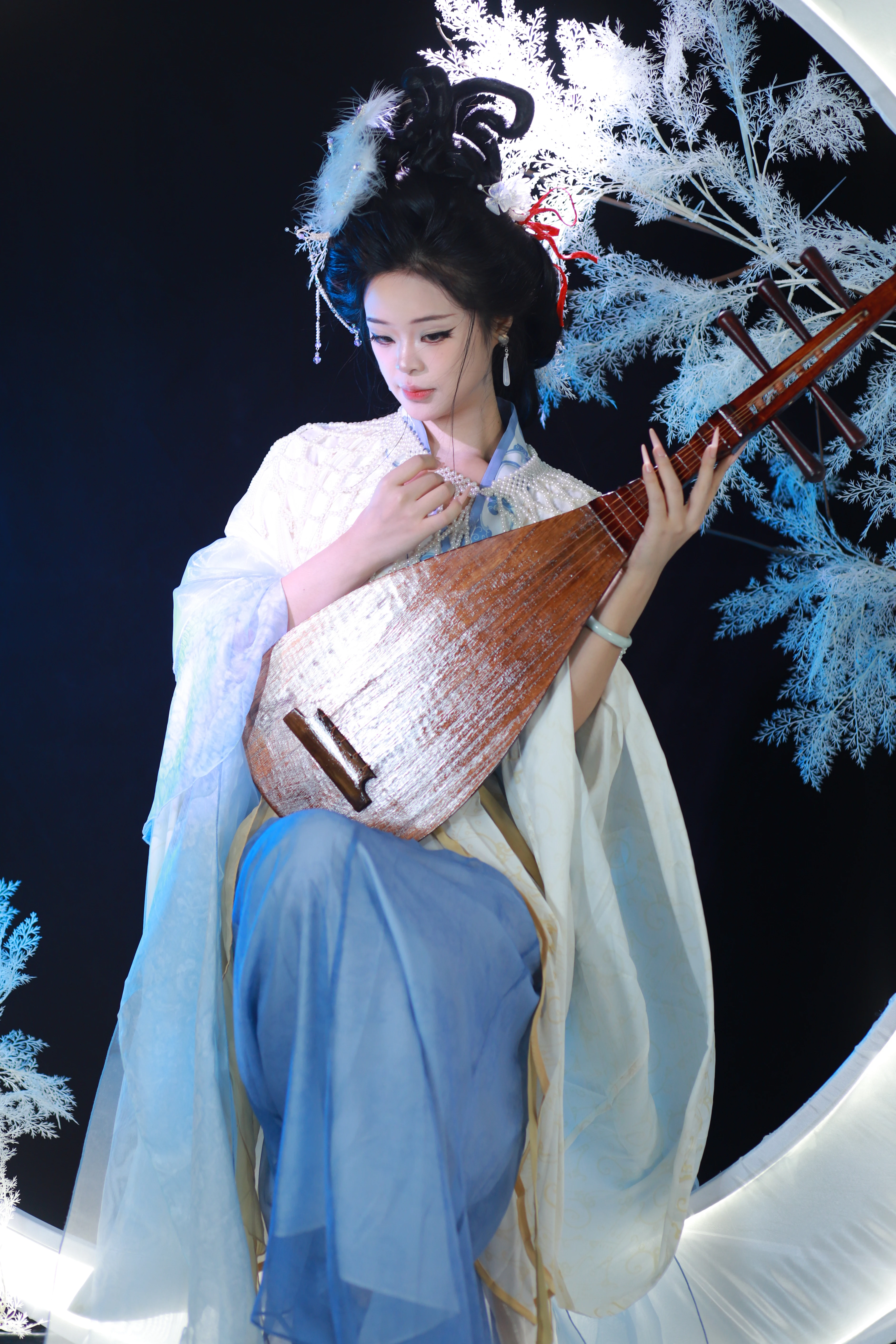 ����к���