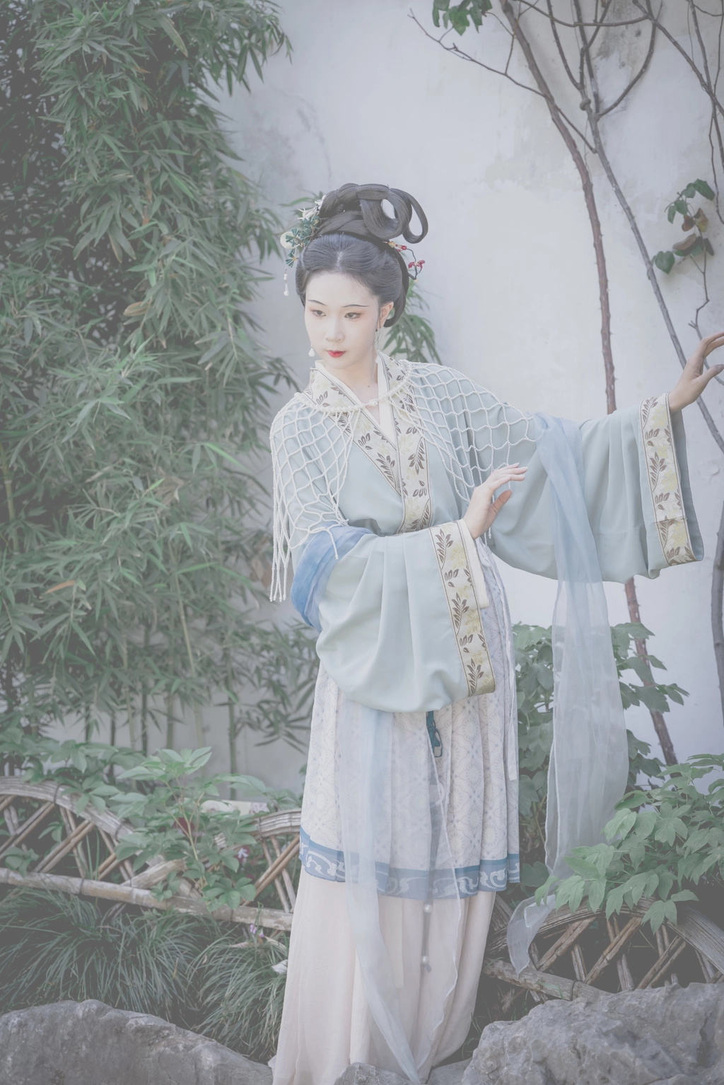 怡园汉服妆