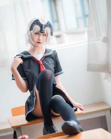 C06.004 黑贞校服