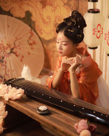 世人皆唱桃之夭夭 见你才知灼灼其华