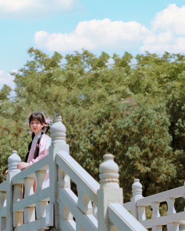 大明少女小冯