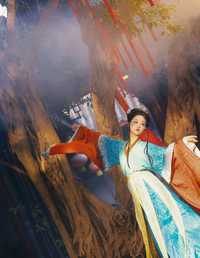 云霄不可望 空欲仰神女