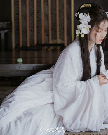 玉簪仿妆