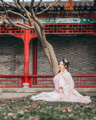 广富林遗址公园，汉服小姐姐