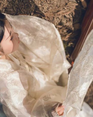 早知如此绊人心，何如当初莫相识。