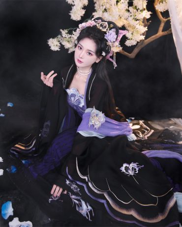 黑色蝶恋花