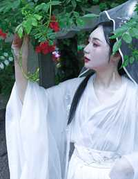 汉服菩萨装写真  济南豹突泉 辉儿