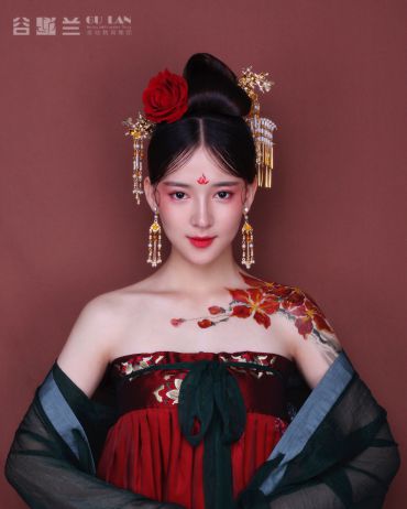 彩绘结合中国风整体设计