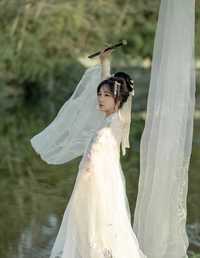 花下客，画中人