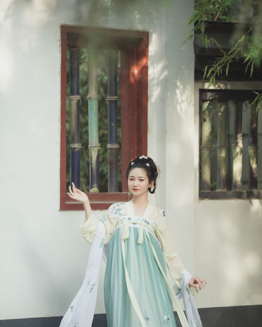 春意盎然