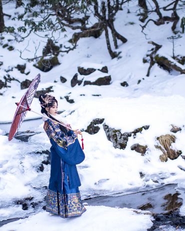 眉间落下一万年的雪