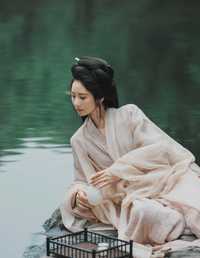 人间何所以 小昭