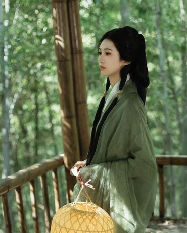 隐居山林的医女