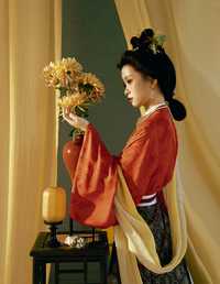 仕女图 一穗灯花似梦中 桃迟