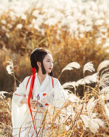 芦花与神明少女