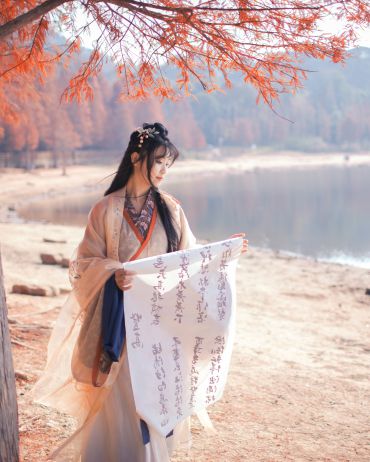 东湖山红杉古风