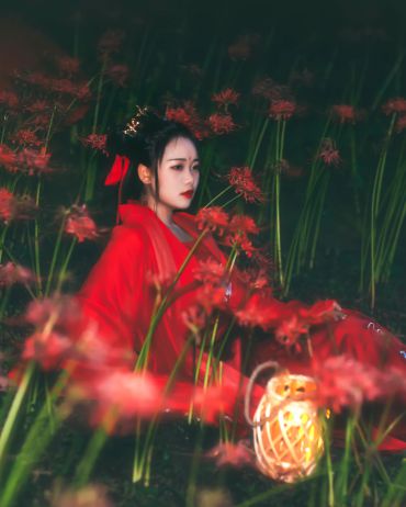 2021.9.3 彼岸花古风人像