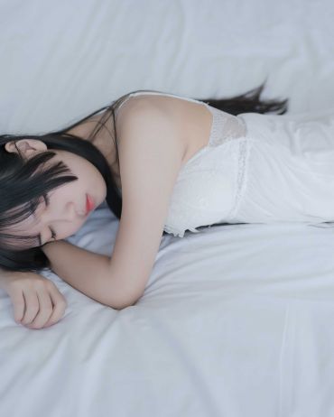 喵糖映画 VOL.069 萌芽儿o0 白纱裙