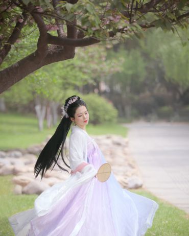 人间四月芳菲尽