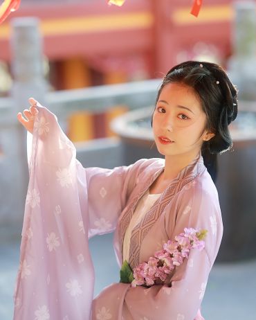 《眉目如画》晋制汉服