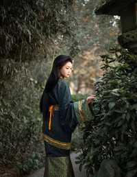 古寺深林 墨袍藏着千年风