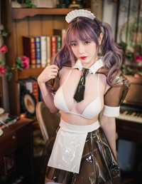 雯妹 NO.060 透明皮衣女仆漆皮女仆