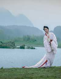 她从历史走来...... 冰皮月亮蛋