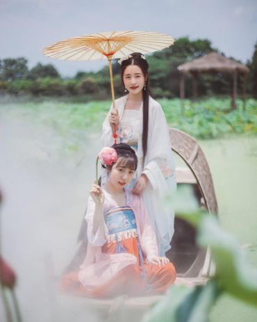 荷塘秀色