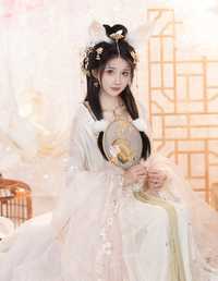 花间留 绮罗生的小苏苏