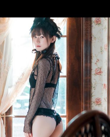 Noe Noir. 近衛りこ創作コスプレ写真集 (Wunder_Publishing_House)