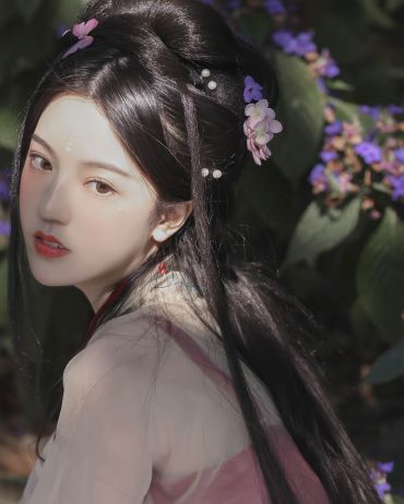 则见风月 暗消磨[圆月