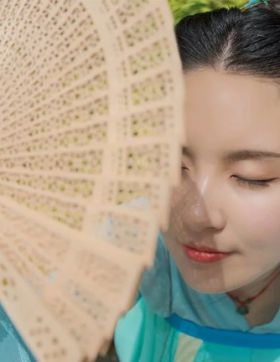 【青鸟薄荷】光阴被冻入胶泥，玲珑似一方印玺