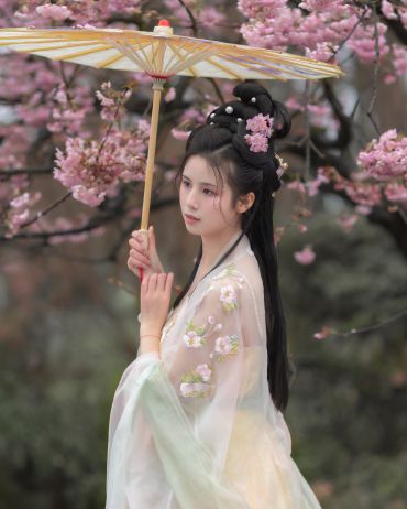 春天的花团锦簇～～～