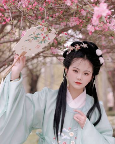 垂丝海棠的盛开，旧梦依然她还在