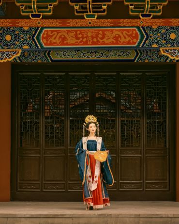 韶华易逝，红颜易老