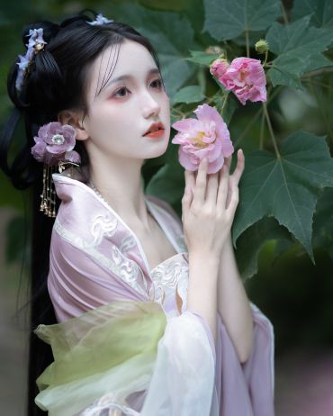 一渠芙蓉