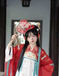 小姐又跑出去玩了 小章不胖