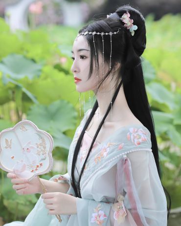 换我心，为你心，始知相忆深。