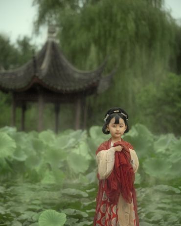 唐复原簪花仕女图