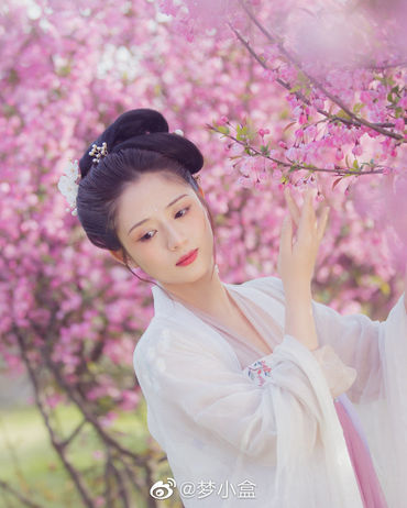 春风桃李花开时~~