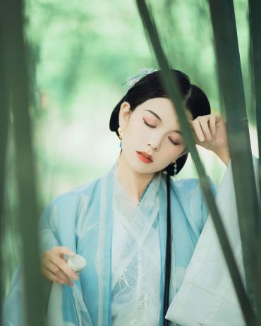 竹林饮酒