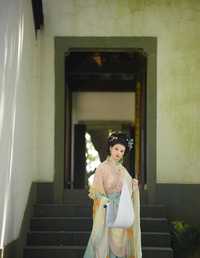 来自中国的“绢人娃娃”