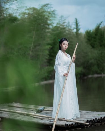白蛇缘起
