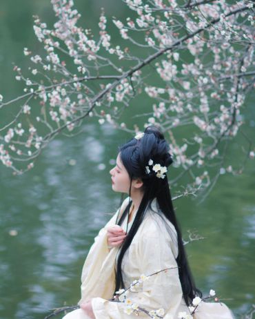梅花树下思君图