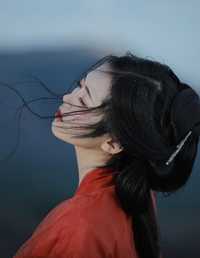 多愁多恨亦悠悠 微墨