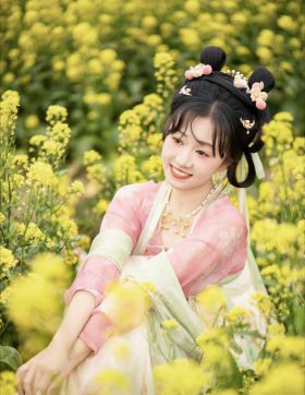 春天就是要桃红柳绿呀