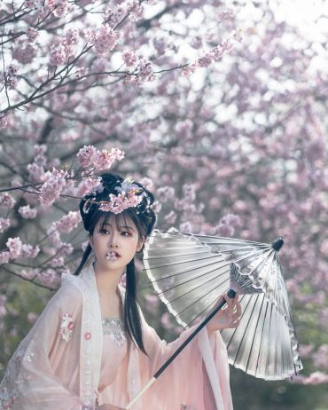 幸得三月樱花舞，从此阡陌多暖春！