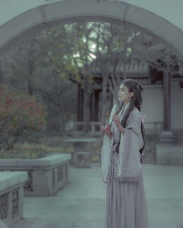 树树皆秋色 山山唯落晖